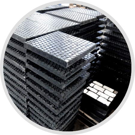 耐磨陶瓷復(fù)合板</br><p>高硬度 耐磨損 耐腐蝕 韌性高 抗沖擊</p>